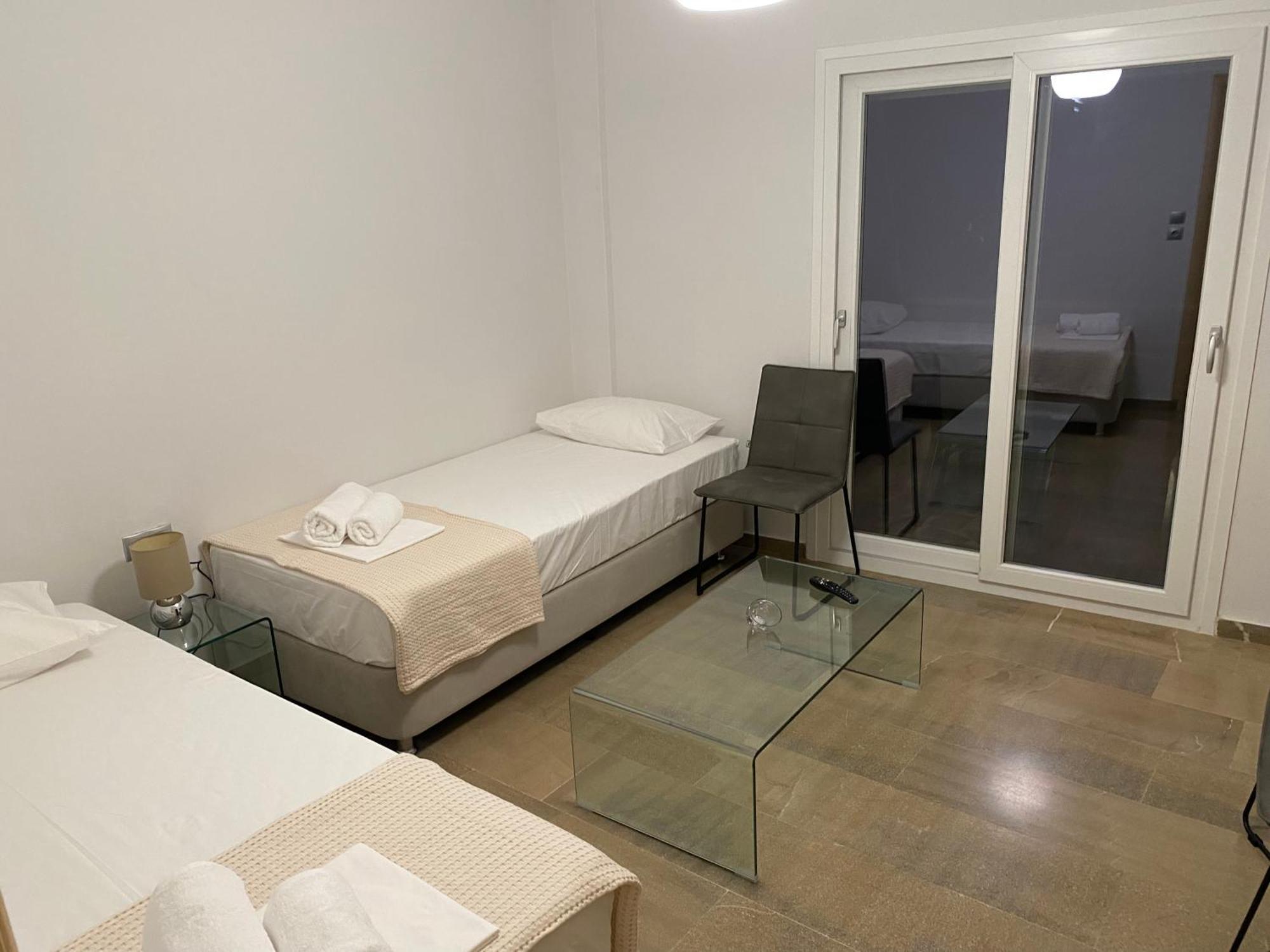 Korelis Apartments 阿亚安娜 外观 照片