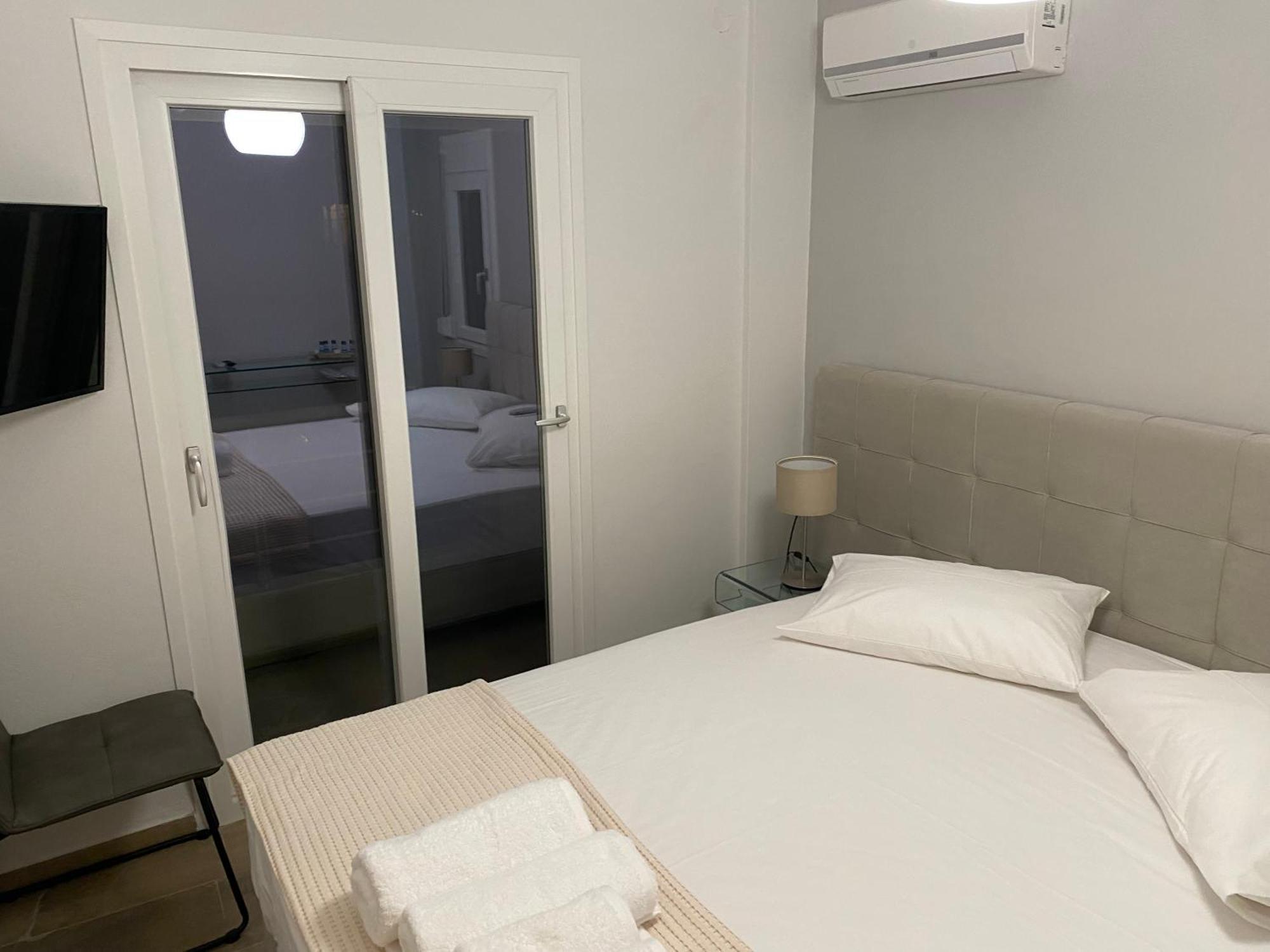 Korelis Apartments 阿亚安娜 外观 照片