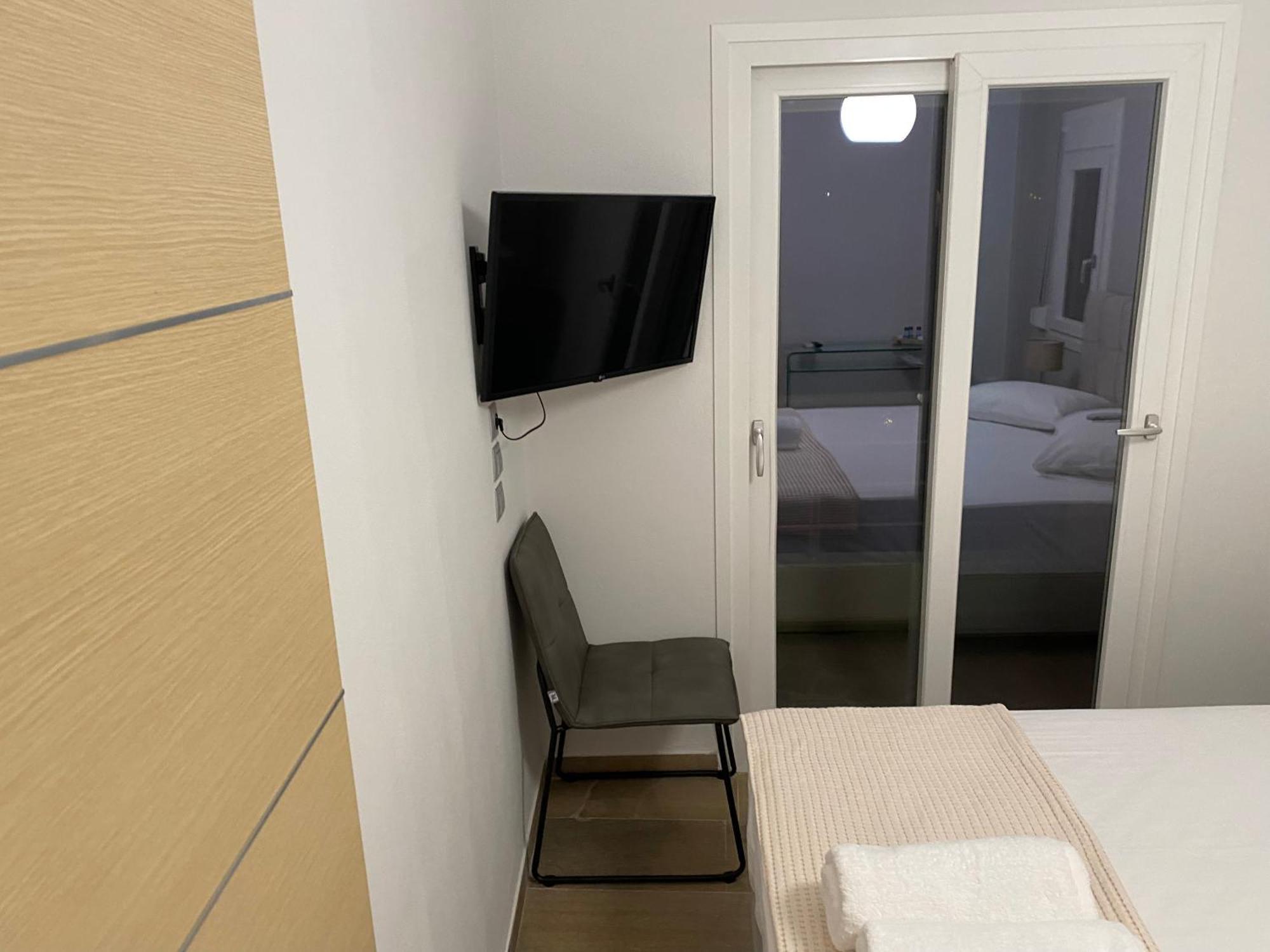 Korelis Apartments 阿亚安娜 外观 照片