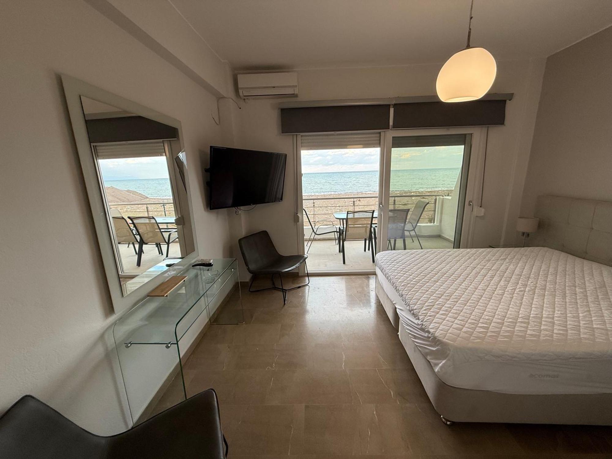 Korelis Apartments 阿亚安娜 外观 照片